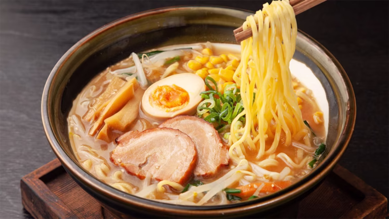 Ramen: Hidangan Mi Jepang yang Menjadi Favorit Dunia